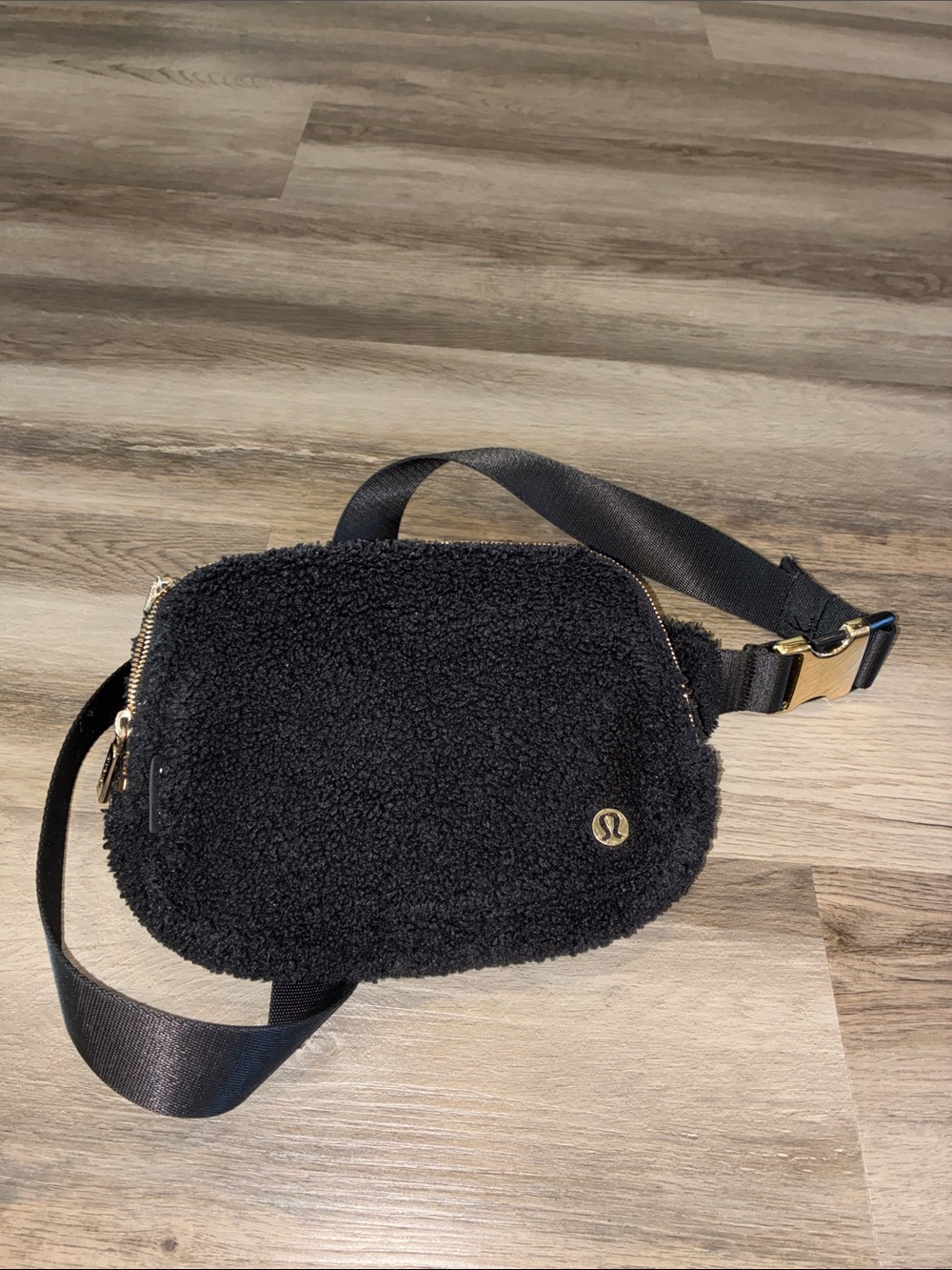 lululemon athletica Black Sherpa Crossbody Belt Bag with Gold Hardware